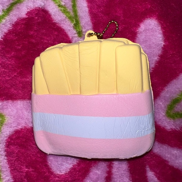 pusheen very soft squishy fidget toy keychain - Picture 2 of 5